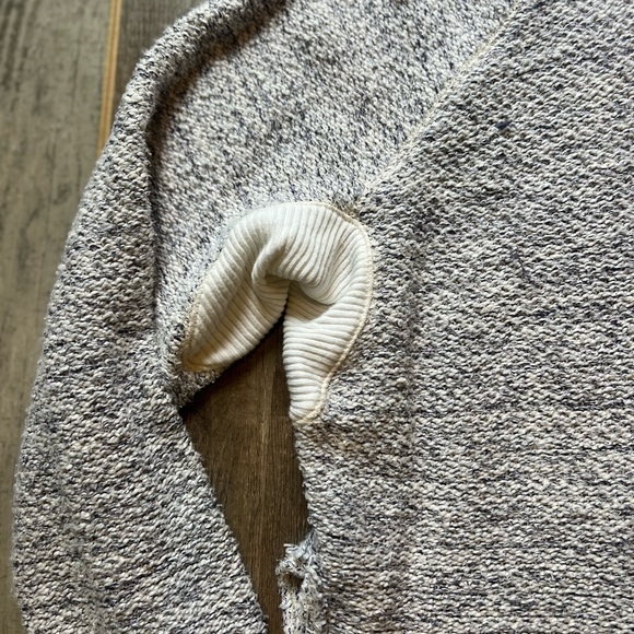 Free People Knitt Gray Hooded womens Sweater Sz Large - Picture 4 of 5